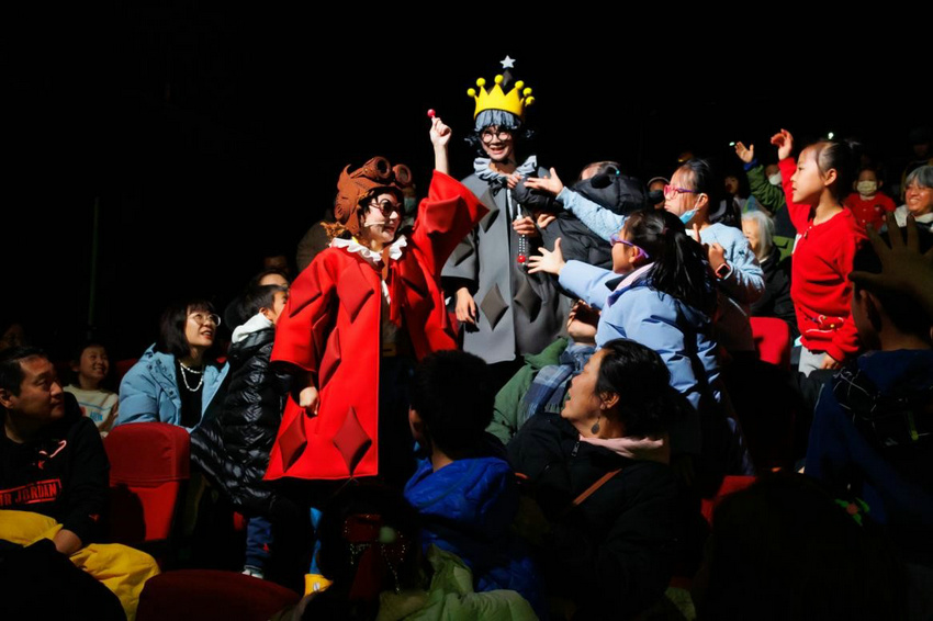《小魔法师》首演成功丨专为孩子们打造的梦幻魔法之旅 全方位开启