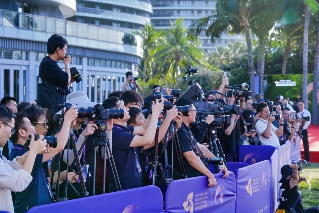 第六届海南岛国际电影节开幕式在三亚举行