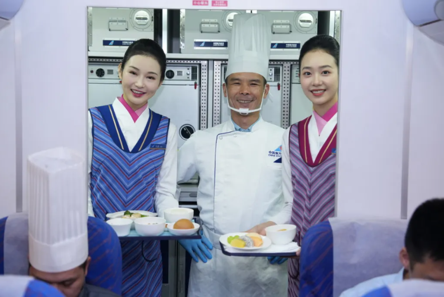 南航食品创新启用国内首个空中餐食模拟舱