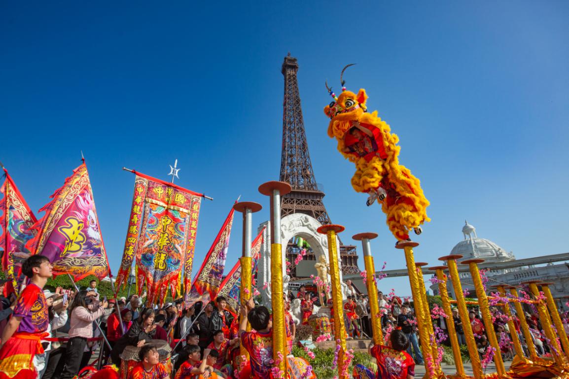 来深过大年:深圳世界之窗“闪光迎新春”活动盛大启幕