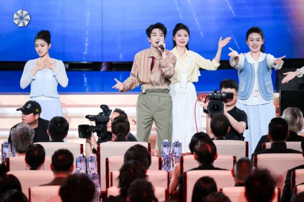 第十六届北京国际电影节圆满落幕，光影耀京华，共赴世界电影新纪元图片