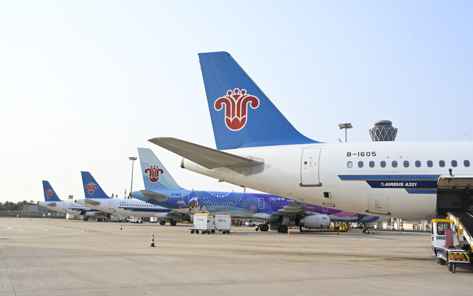 2026年冬春航季南航继续优化 海南地区航线布局和出行体验